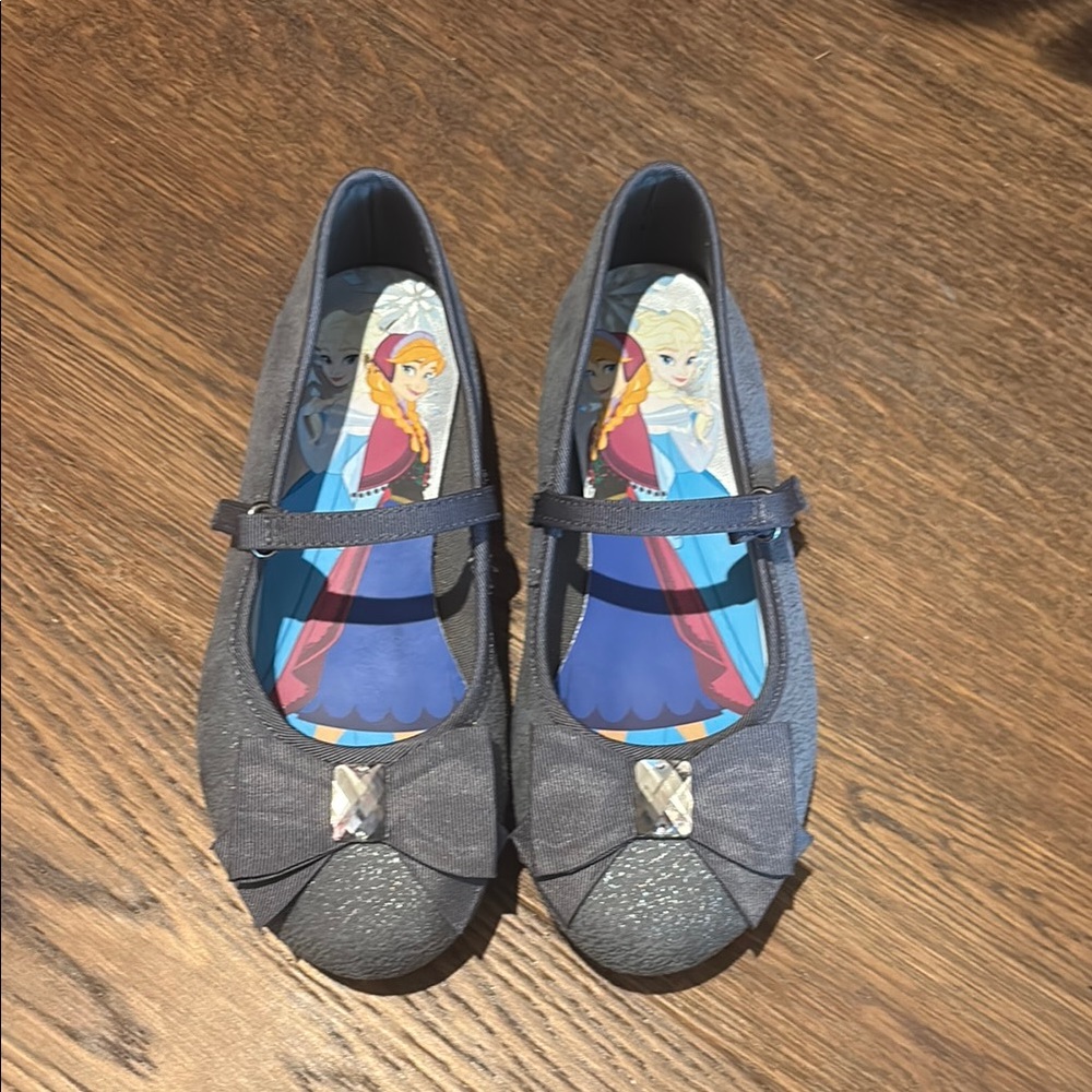 Disney Frozen Character Mary Jane Flats- Gray/Silver